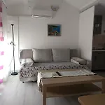 아파트 Zp44